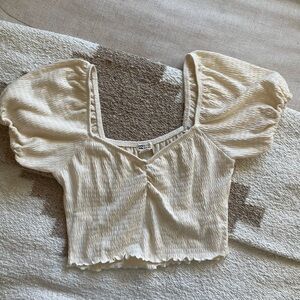 Billabong puff shoulder crop top